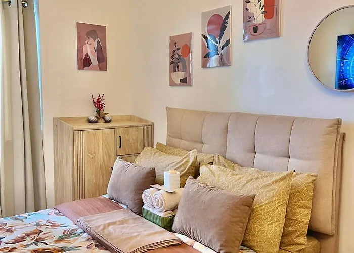 Casa Valencia *